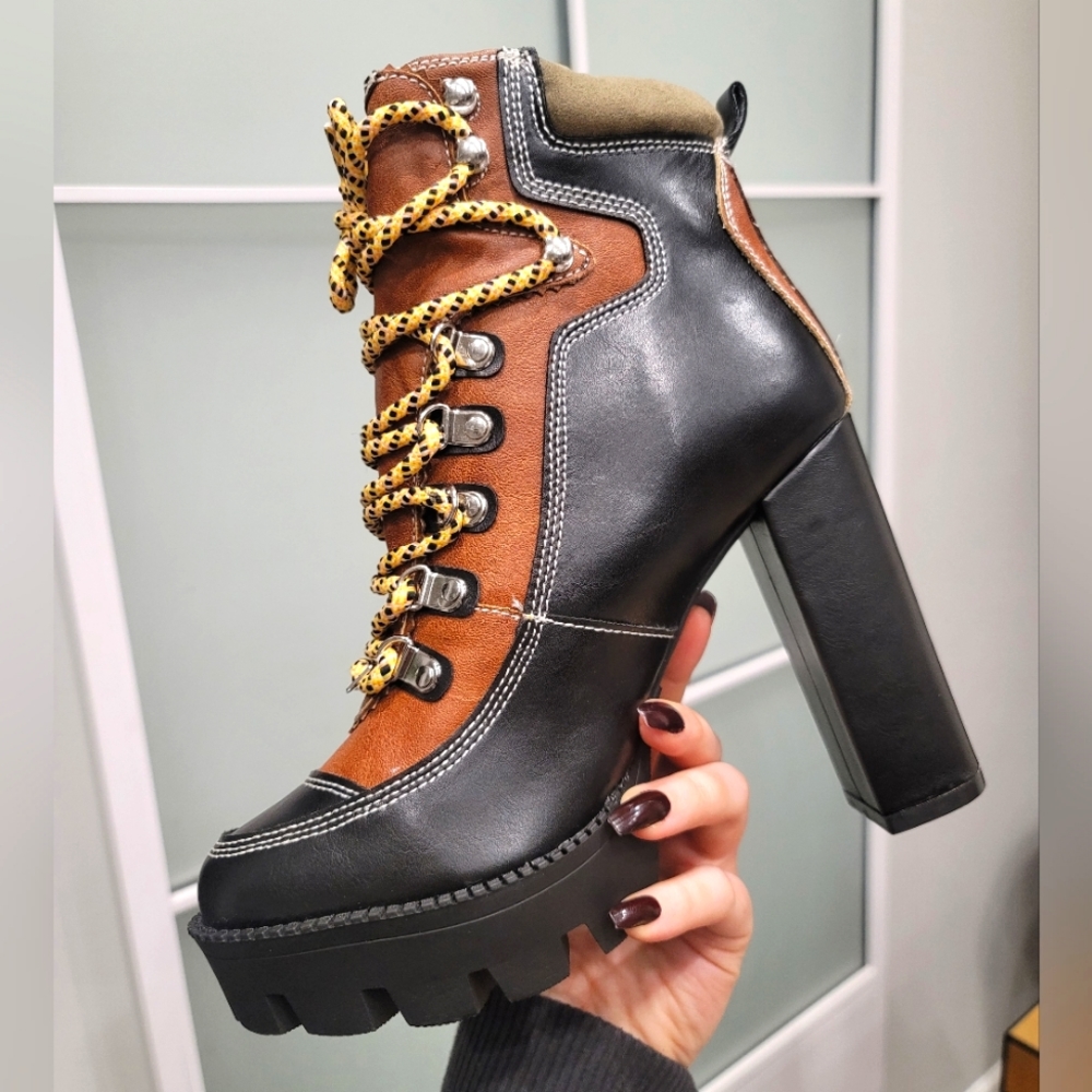 Public Desire DAKOTA ankle boot